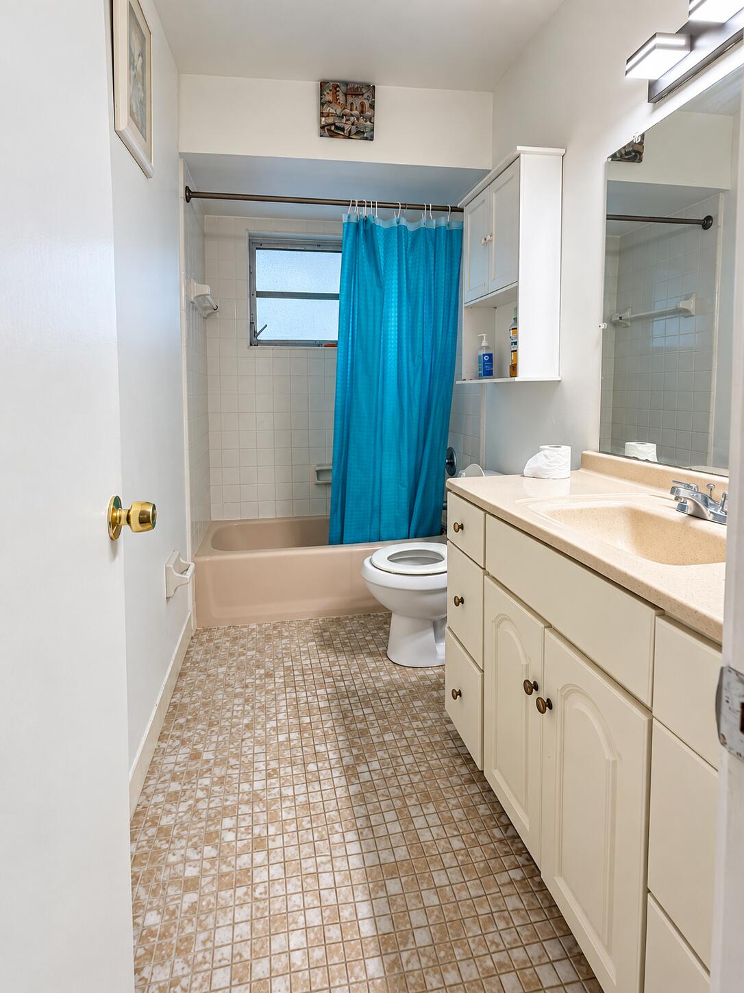 Properties | Stephanie Kaufman 816 NW 8TH Avenue