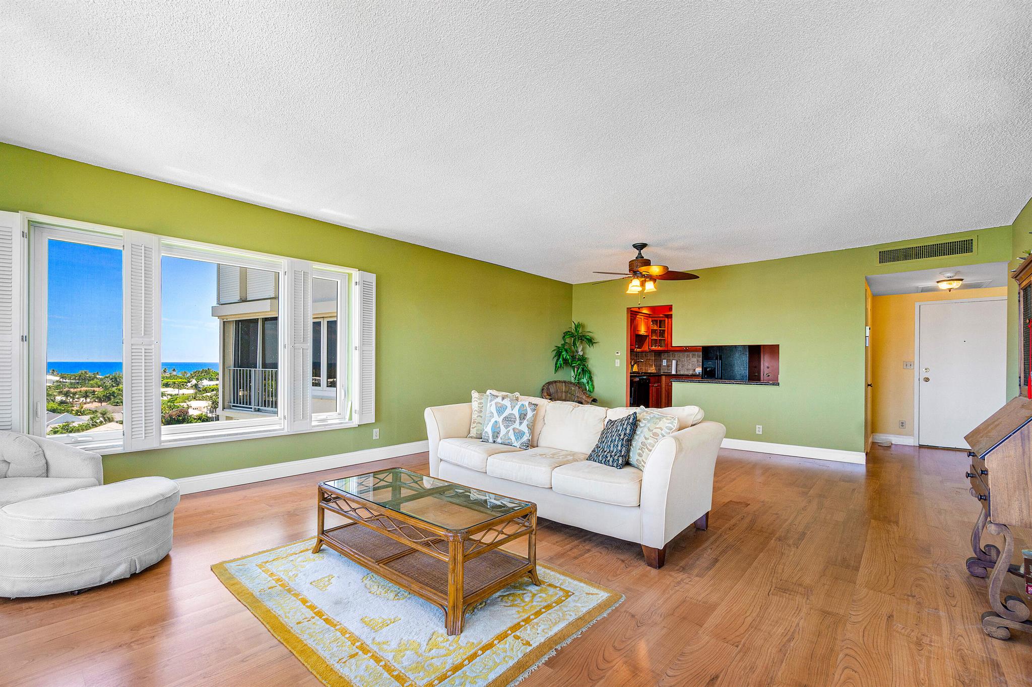 555 SE 6th Avenue 11g