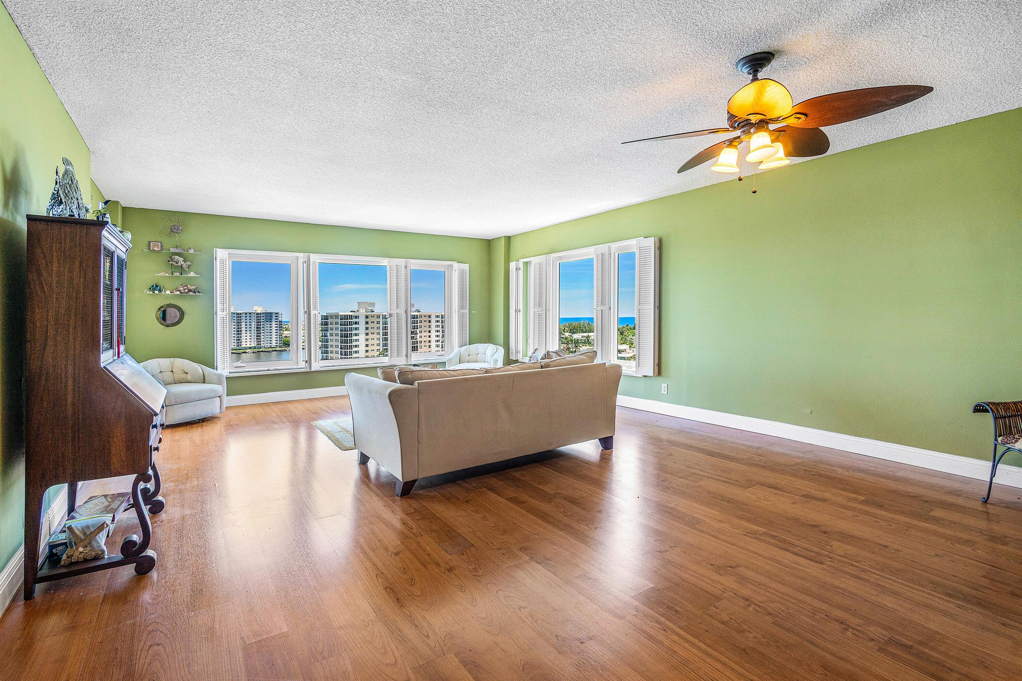 555 SE 6th Avenue 11g