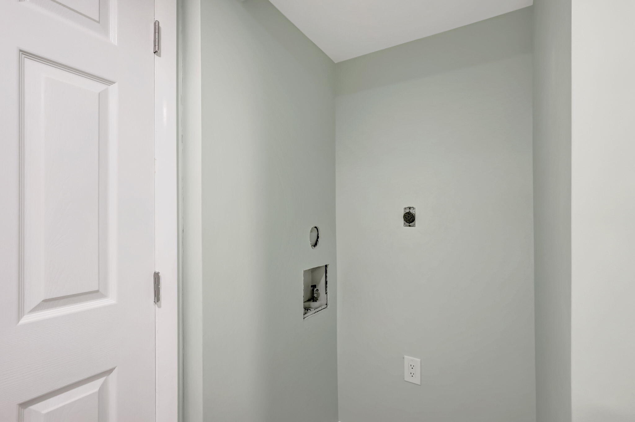 MIDPORT PLACE II, A CONDOMINIUM - Residential