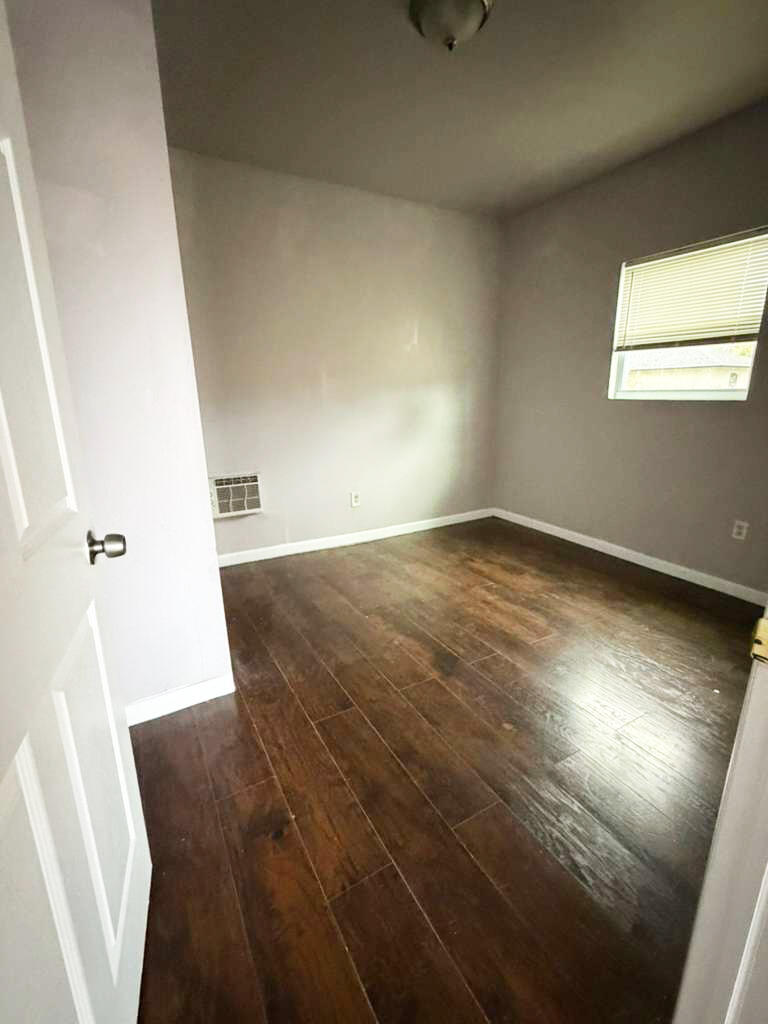 J E W MCCULLER'S SUBDIVISION - Residential Lease