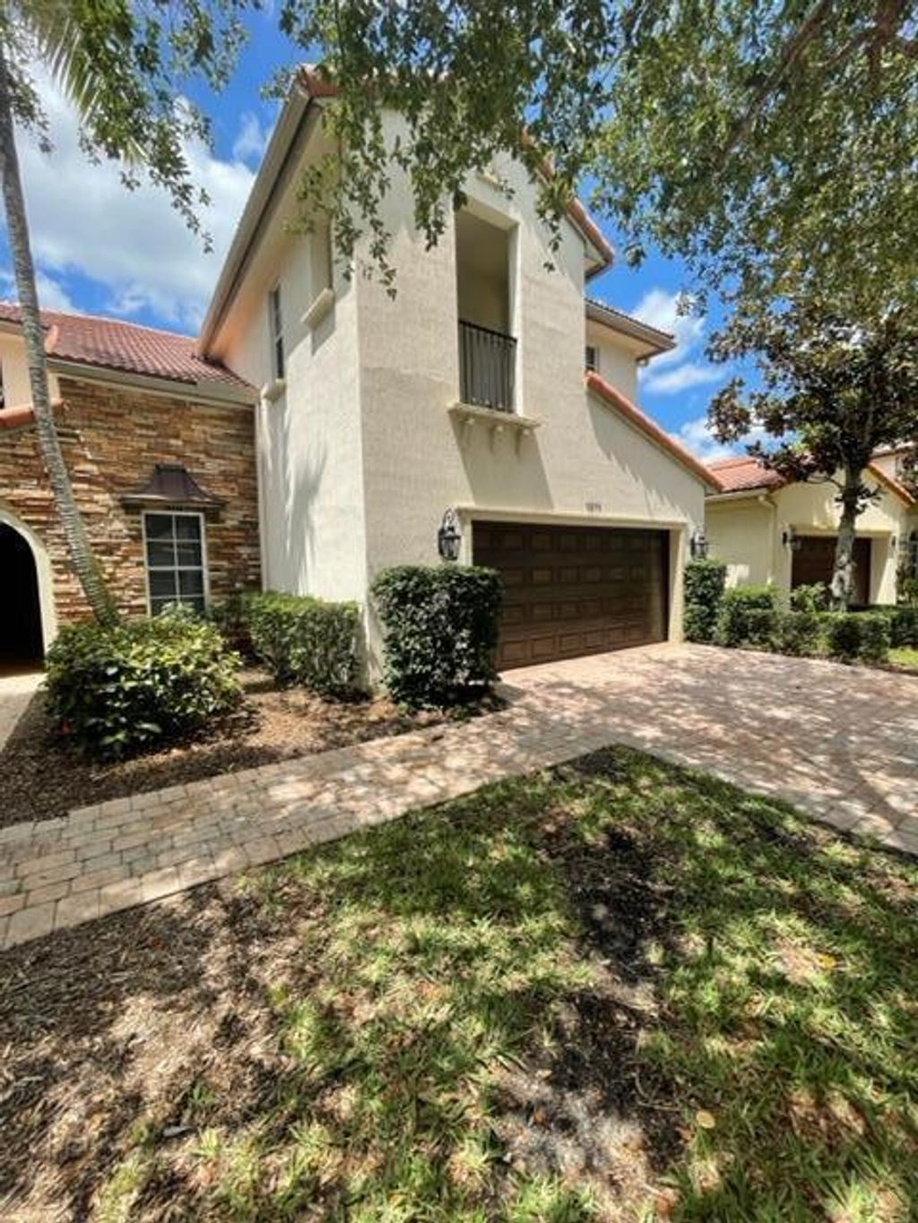 Photo of 1811 Flower Drive, Palm Beach Gardens, FL 33410 (MLS # R11101461)