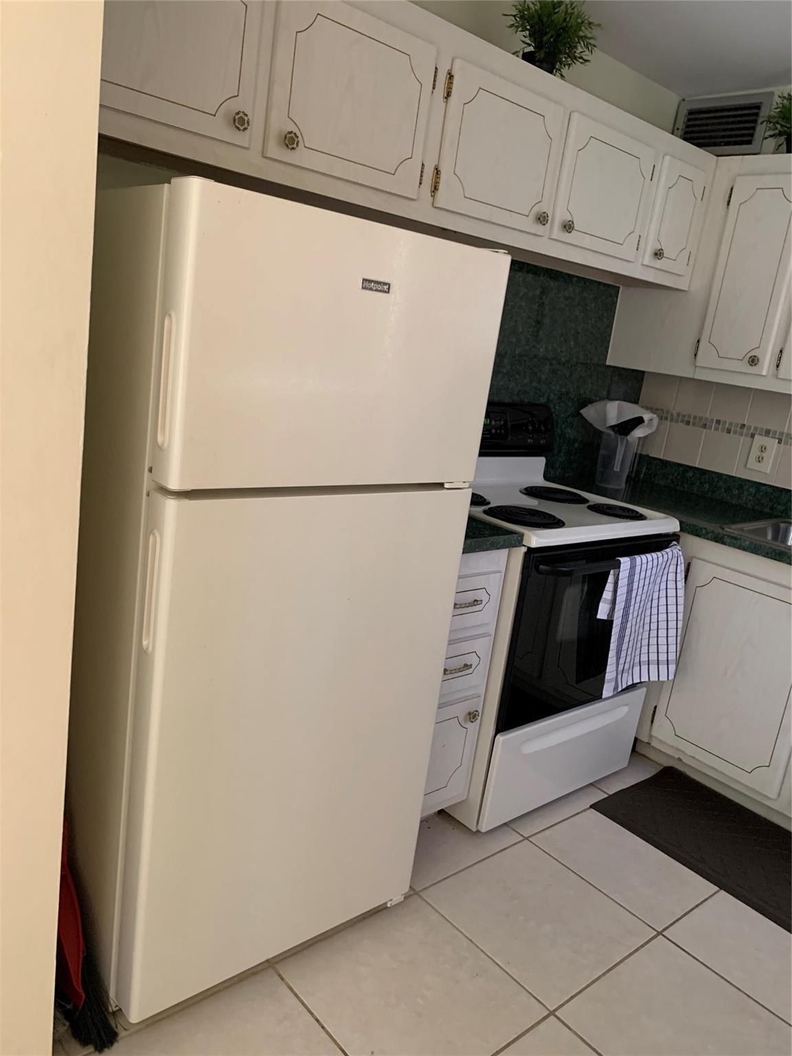 MARKHAM - Residential Lease