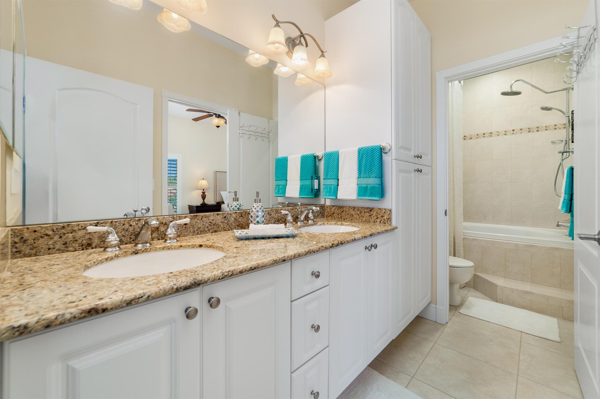 MONTE CARLO COUNTRY CLUB - Residential