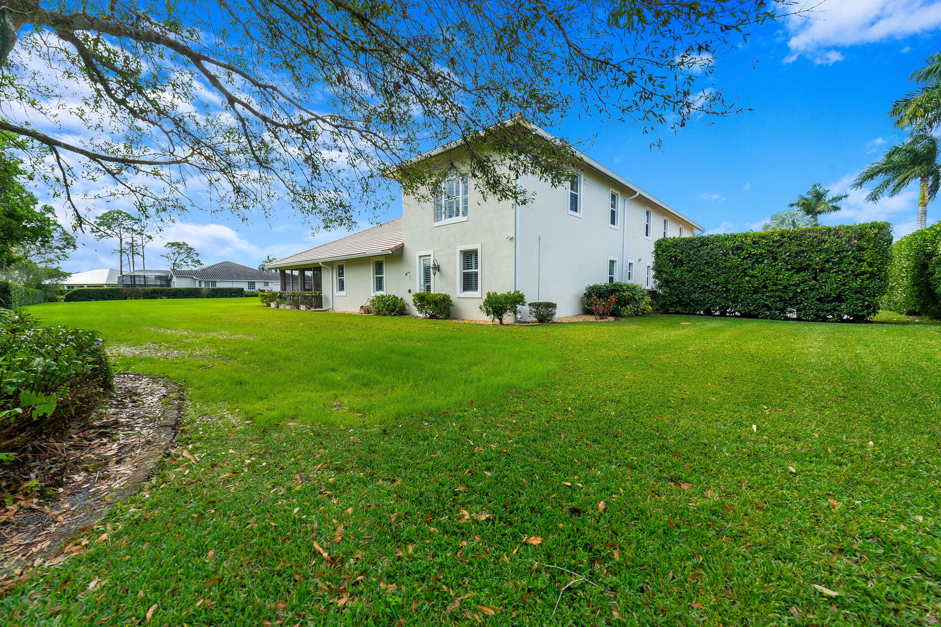 MONTE CARLO COUNTRY CLUB UNIT 2 - Residential