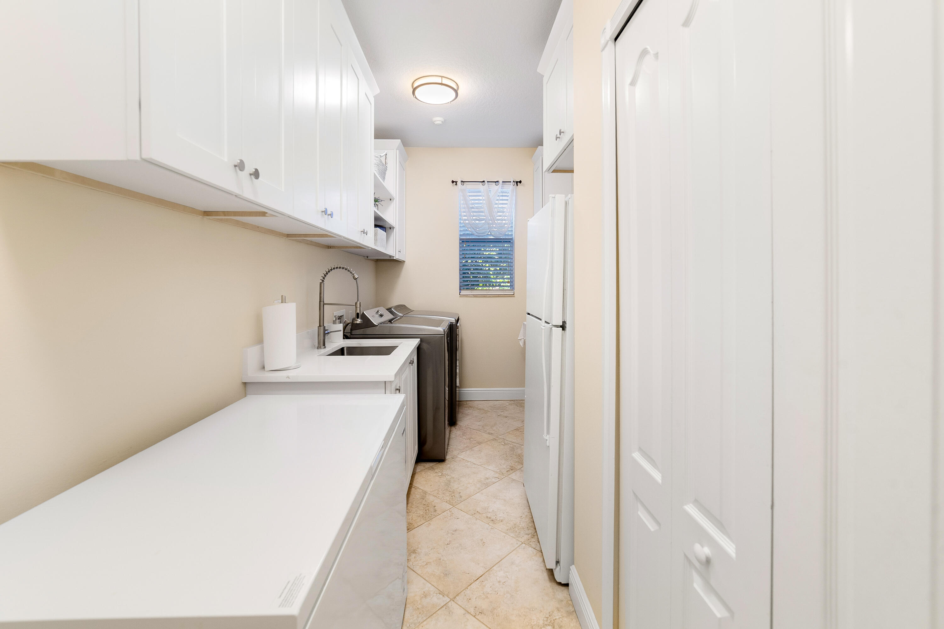 MONTE CARLO COUNTRY CLUB UNIT 2 - Residential