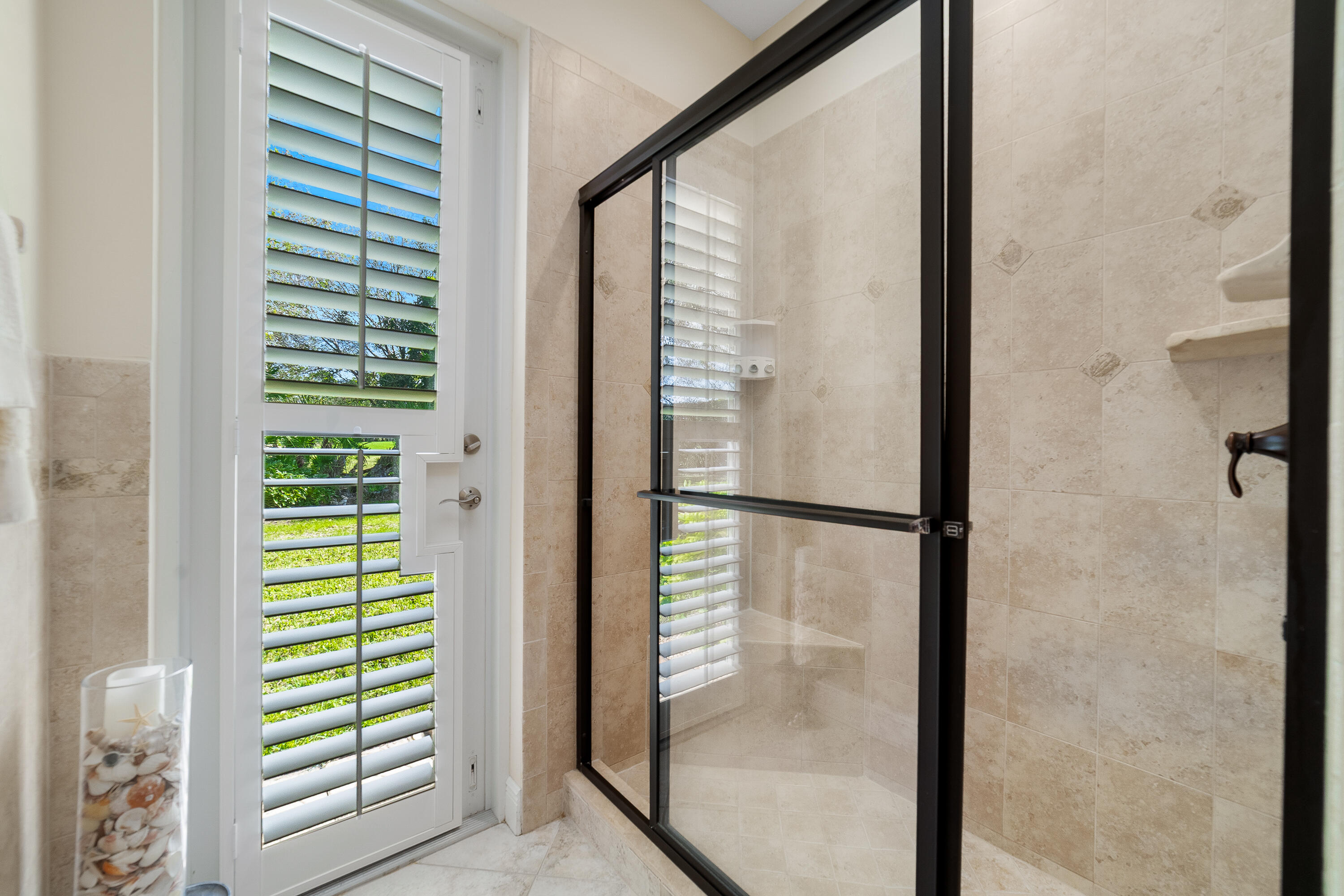 MONTE CARLO COUNTRY CLUB UNIT 2 - Residential