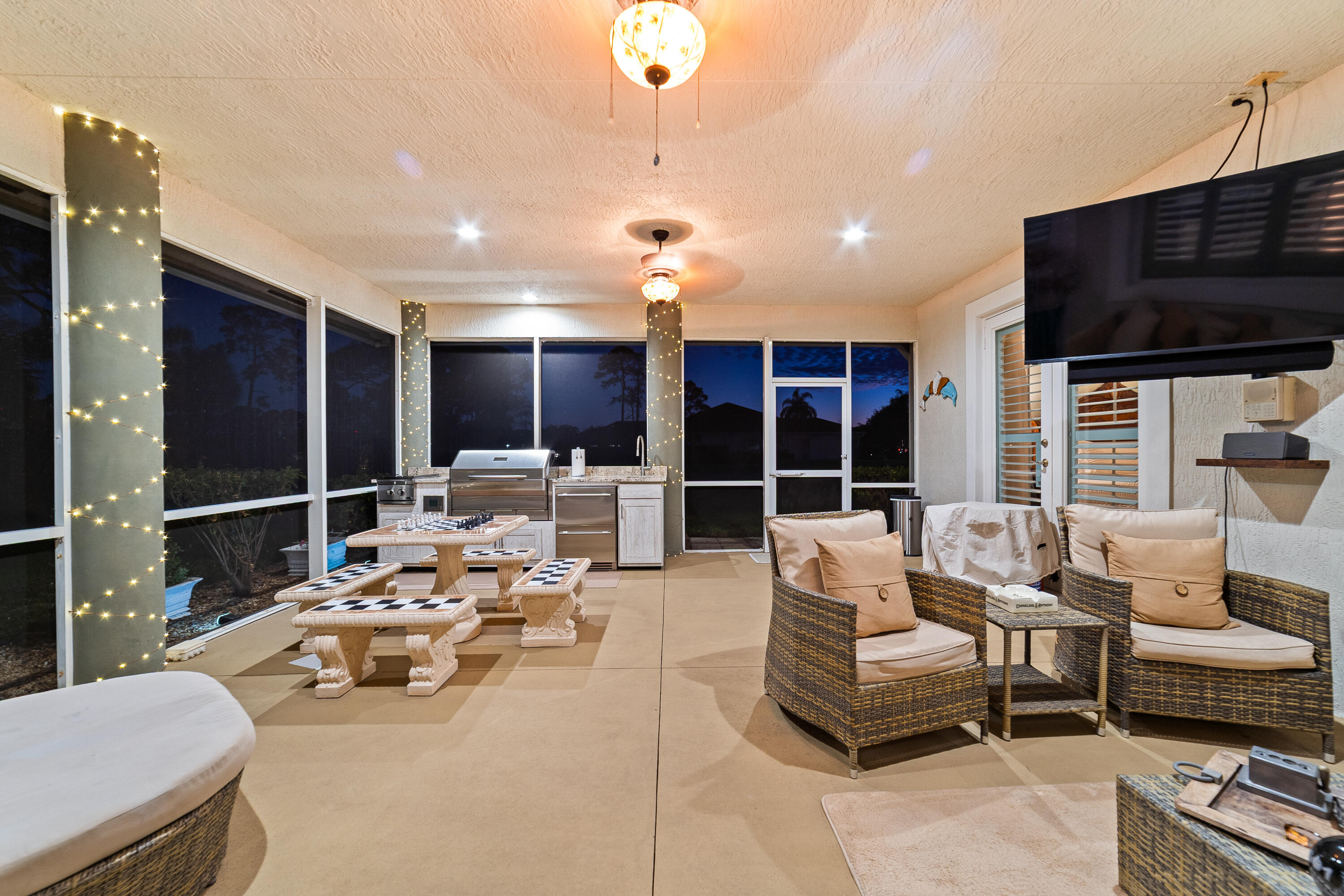 MONTE CARLO COUNTRY CLUB UNIT 2 - Residential