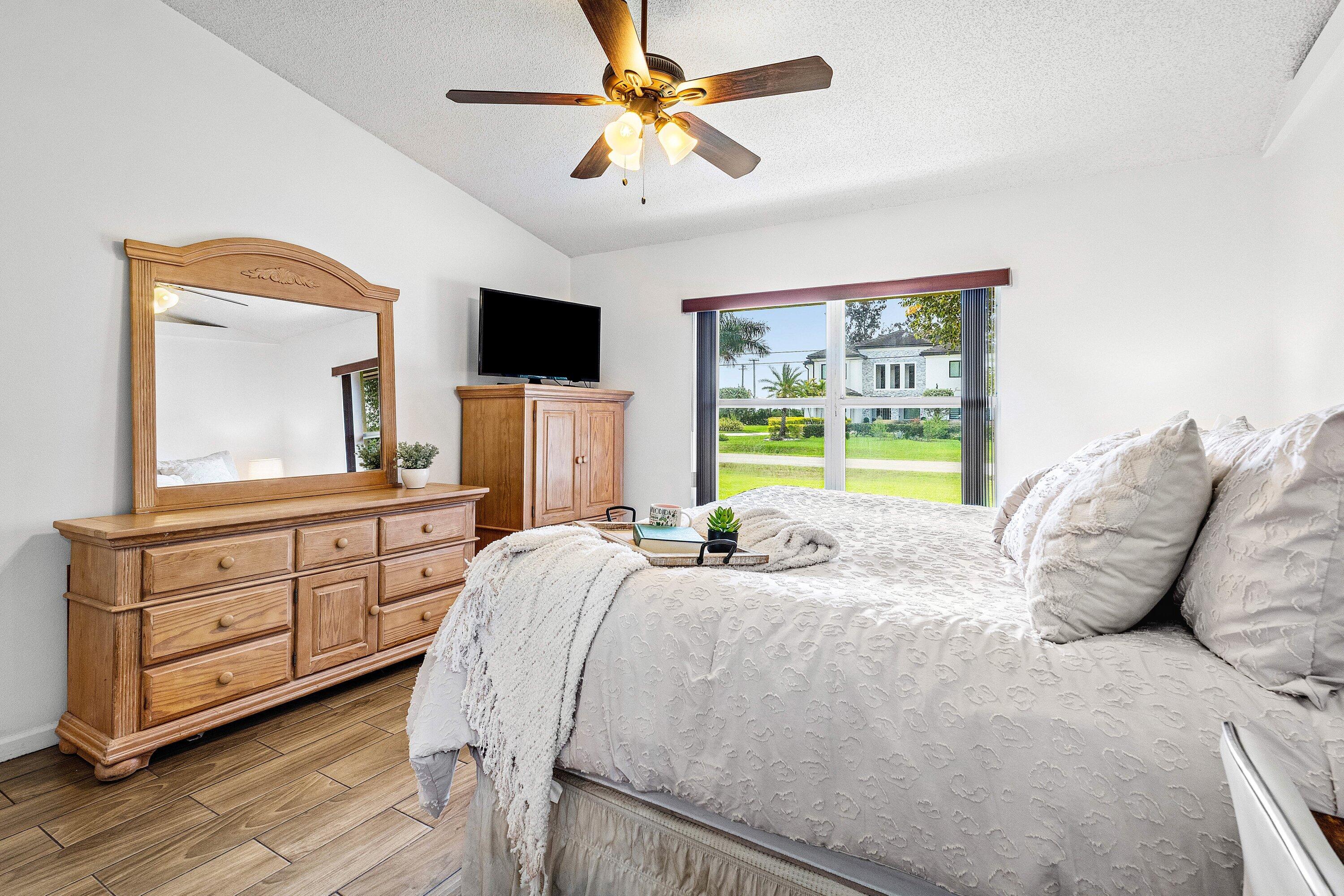 The Acreage - Residential