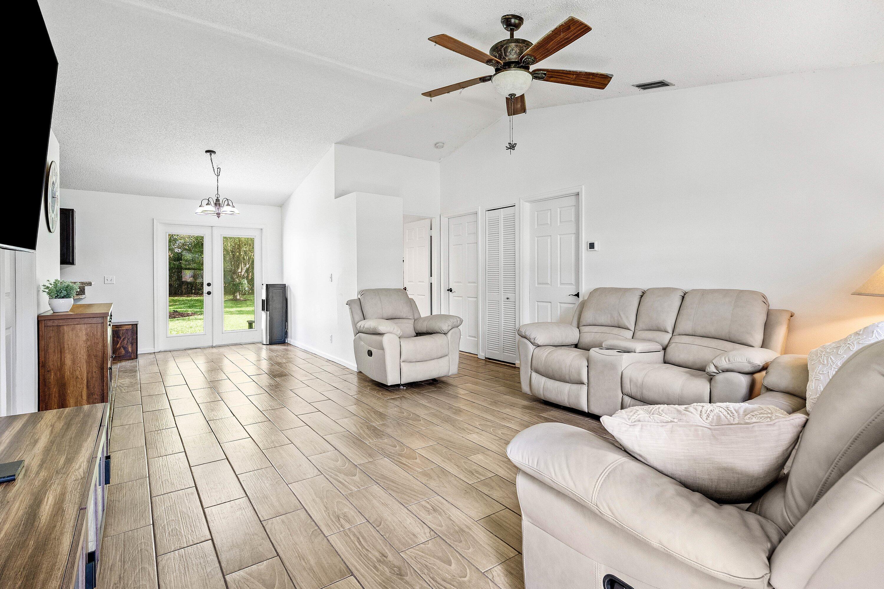 The Acreage - Residential