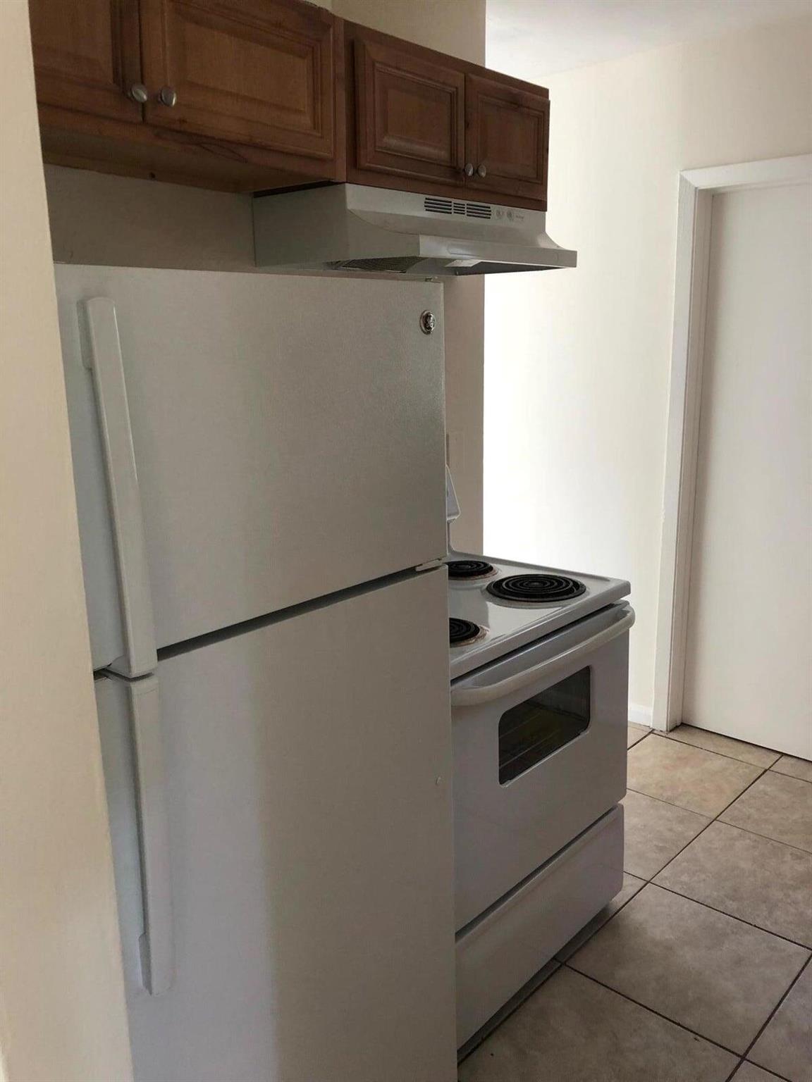 ROLLING GREEN RIDGE - Residential Lease