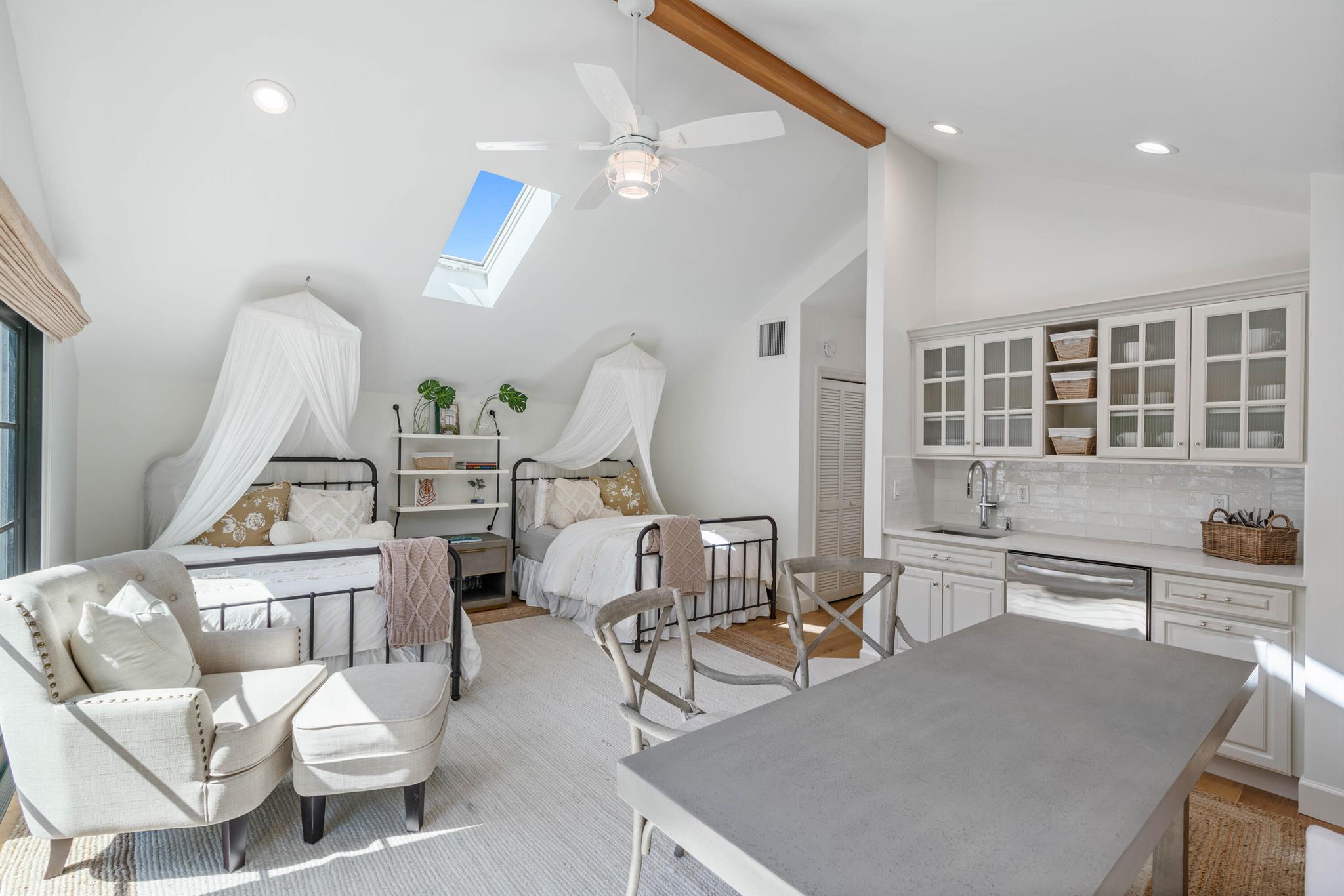 LOBLOLLY BAY - Residential