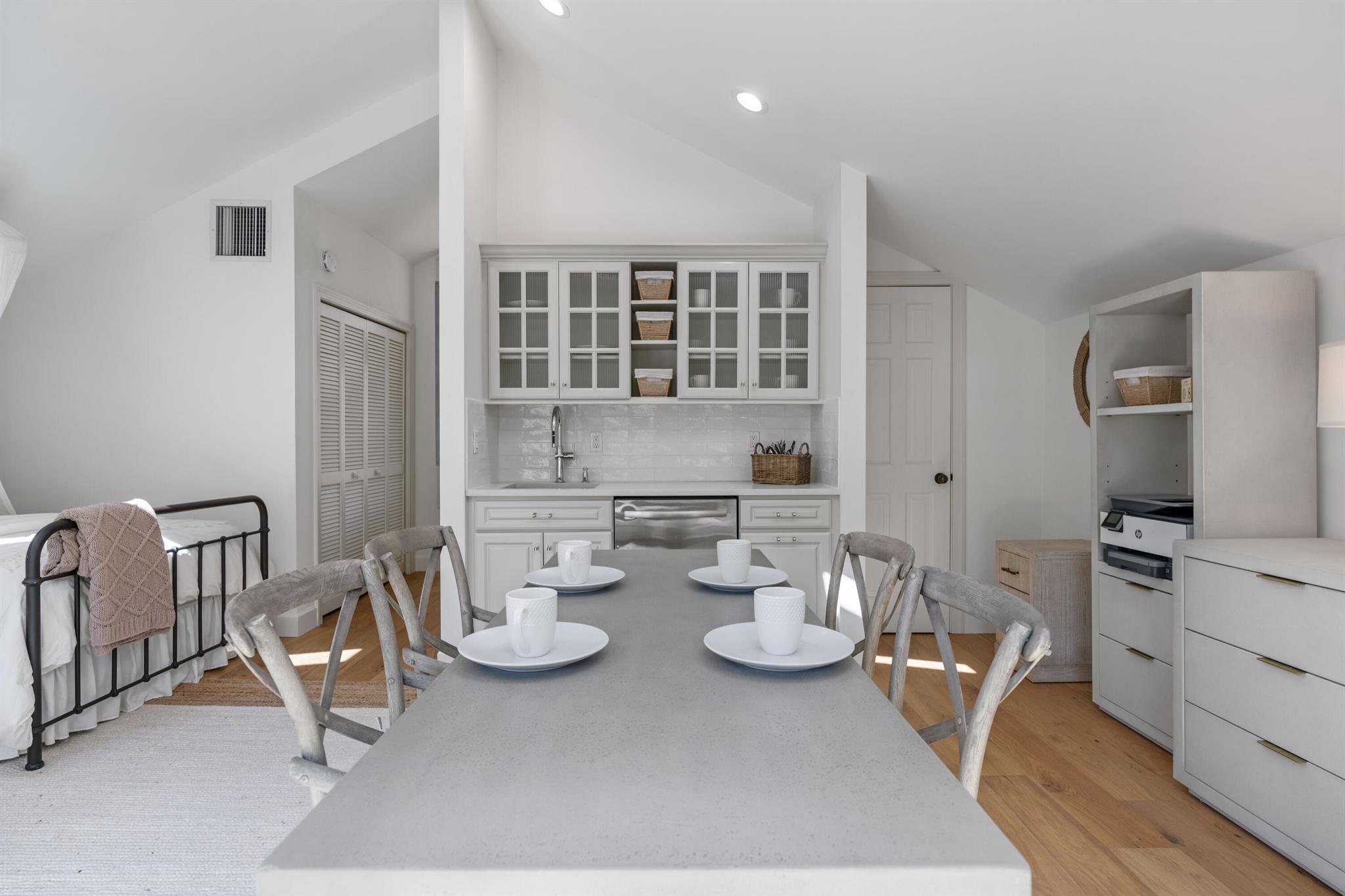 LOBLOLLY BAY - Residential