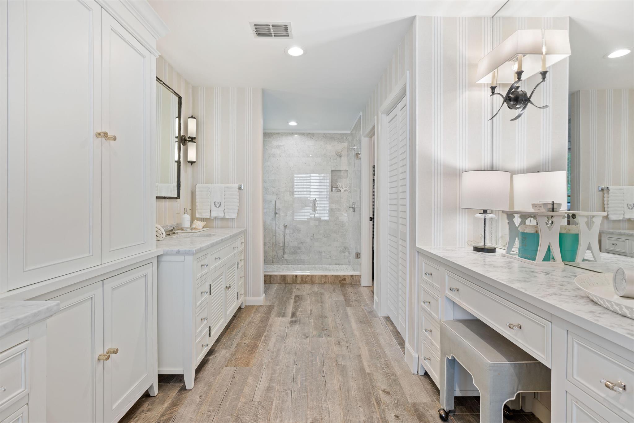 LOBLOLLY BAY - Residential