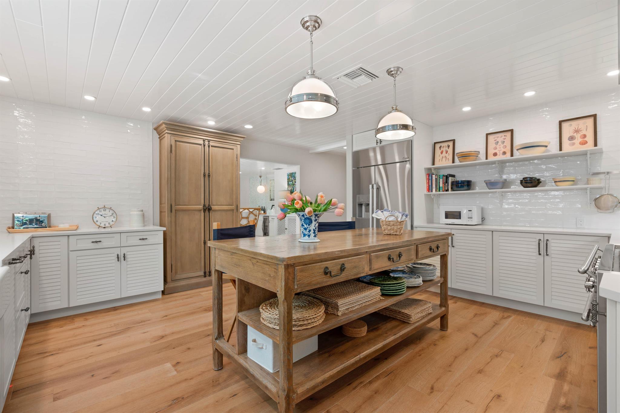 LOBLOLLY BAY - Residential