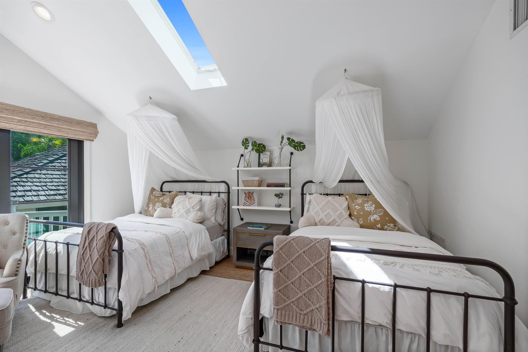 LOBLOLLY BAY - Residential