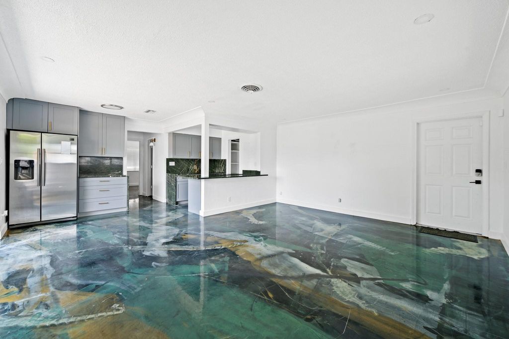 Photo of 739 NE 13th Court #5, Fort Lauderdale, FL 33304 (MLS # F10513329)