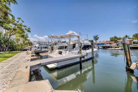 Tiny photo for 1535 SE 15TH Street #305, Fort Lauderdale, FL 33316 (MLS # B26054929)