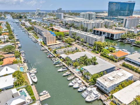 Photo of 1535 SE 15TH Street #305, Fort Lauderdale, FL 33316 (MLS # B26054929)