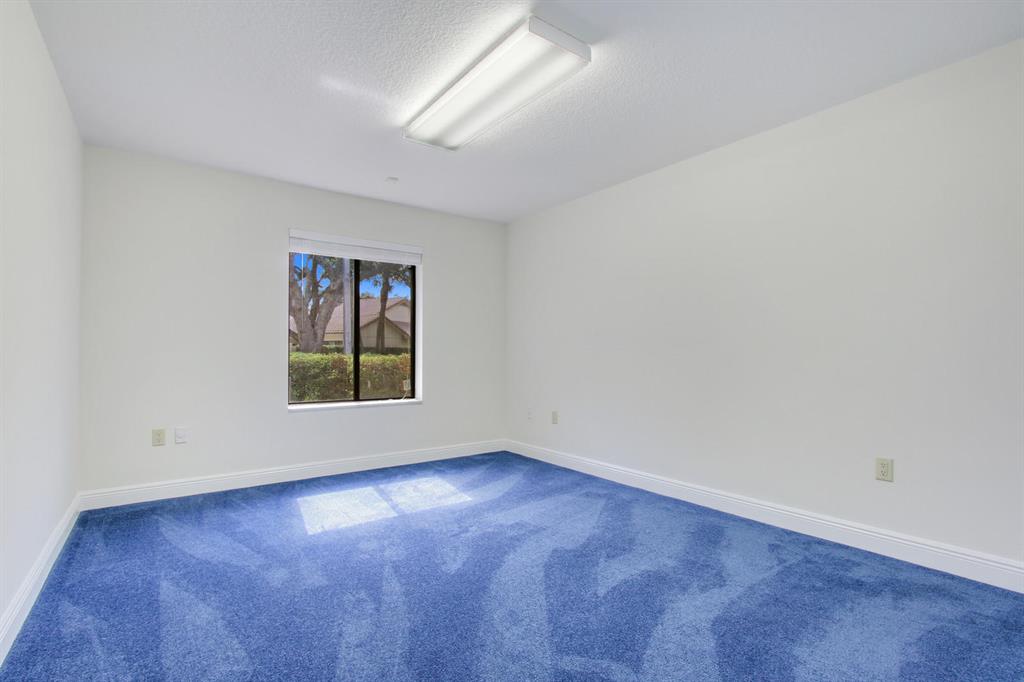 SARATOGA POINTE - Residential