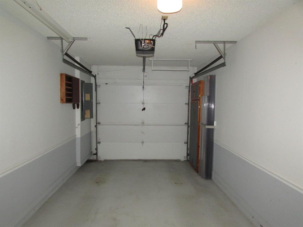 HOLLY CREEK - Residential