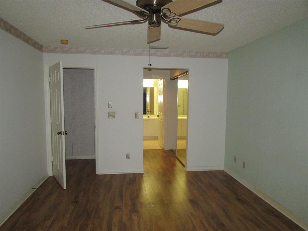 HOLLY CREEK - Residential