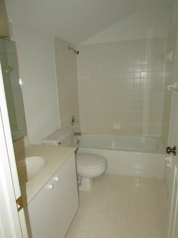 HOLLY CREEK - Residential