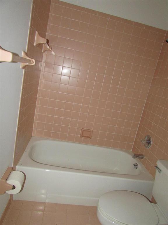 HOLLY CREEK - Residential