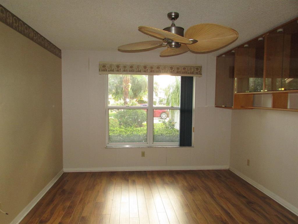 HOLLY CREEK - Residential