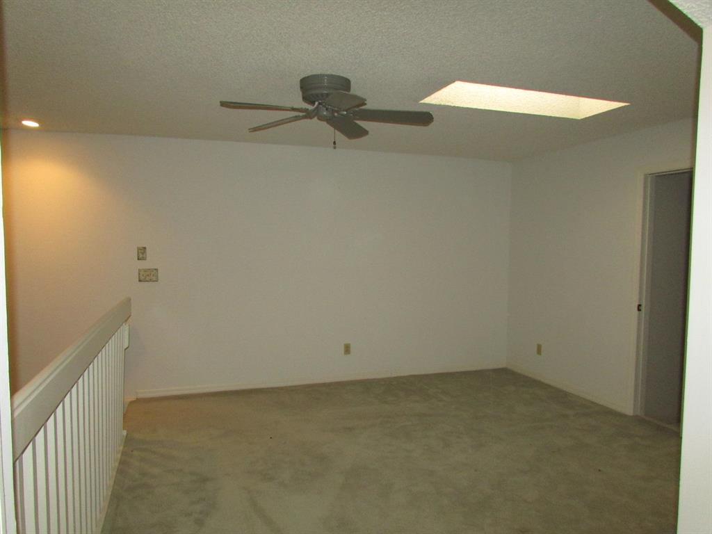 HOLLY CREEK - Residential