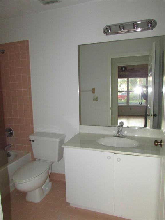 HOLLY CREEK - Residential