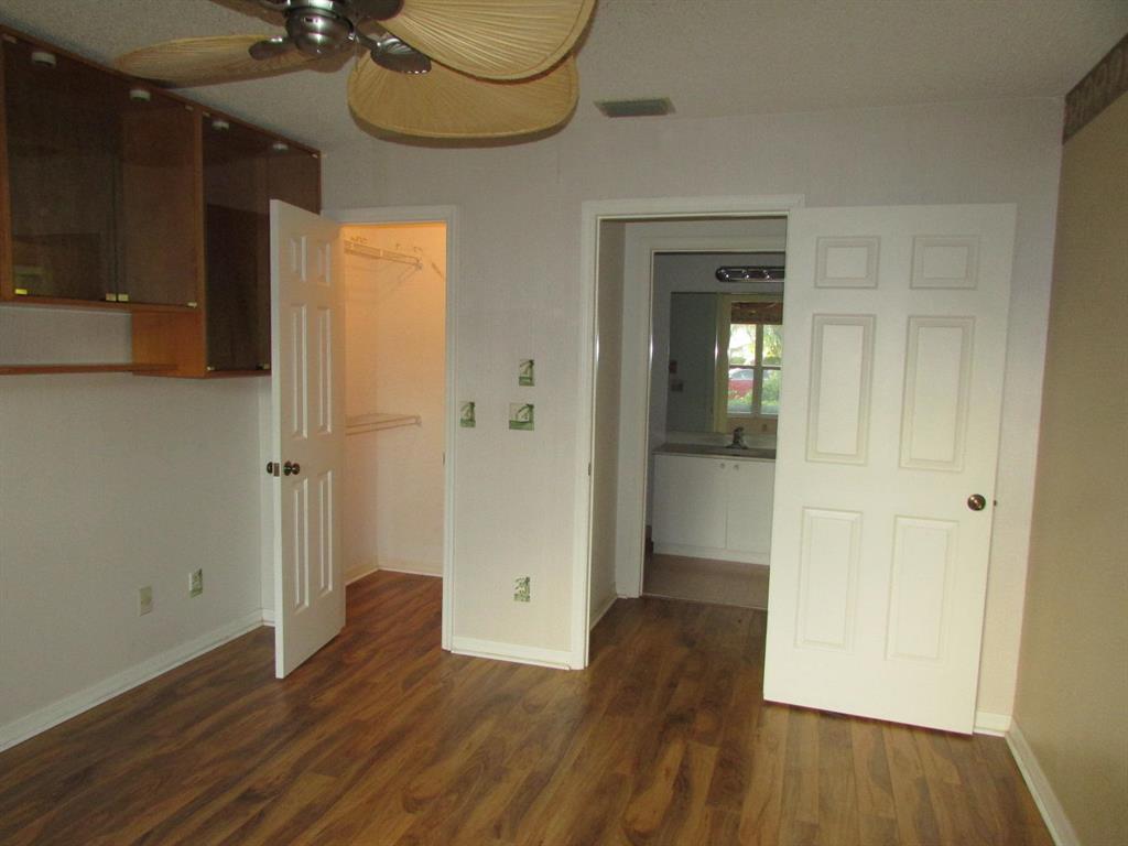 HOLLY CREEK - Residential