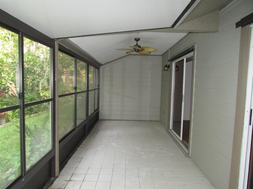 HOLLY CREEK - Residential