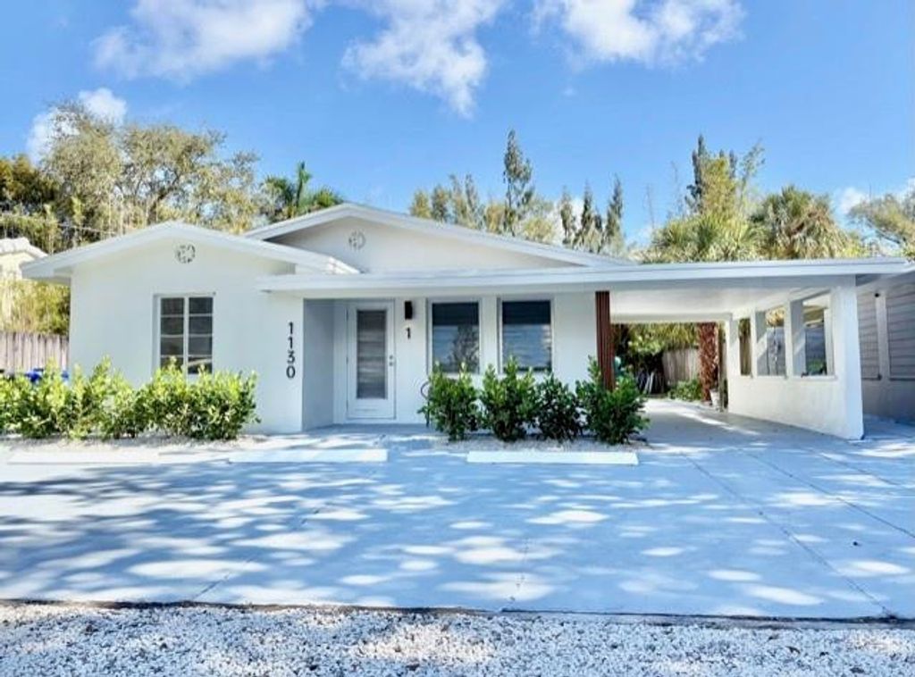 Photo of 1130 NE 18th Avenue #1, Fort Lauderdale, FL 33304 (MLS # F10489382)