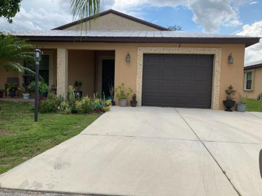 Photo of 1 N Barcelona Lane N, Port St Lucie, FL 34952 (MLS # R10895481)