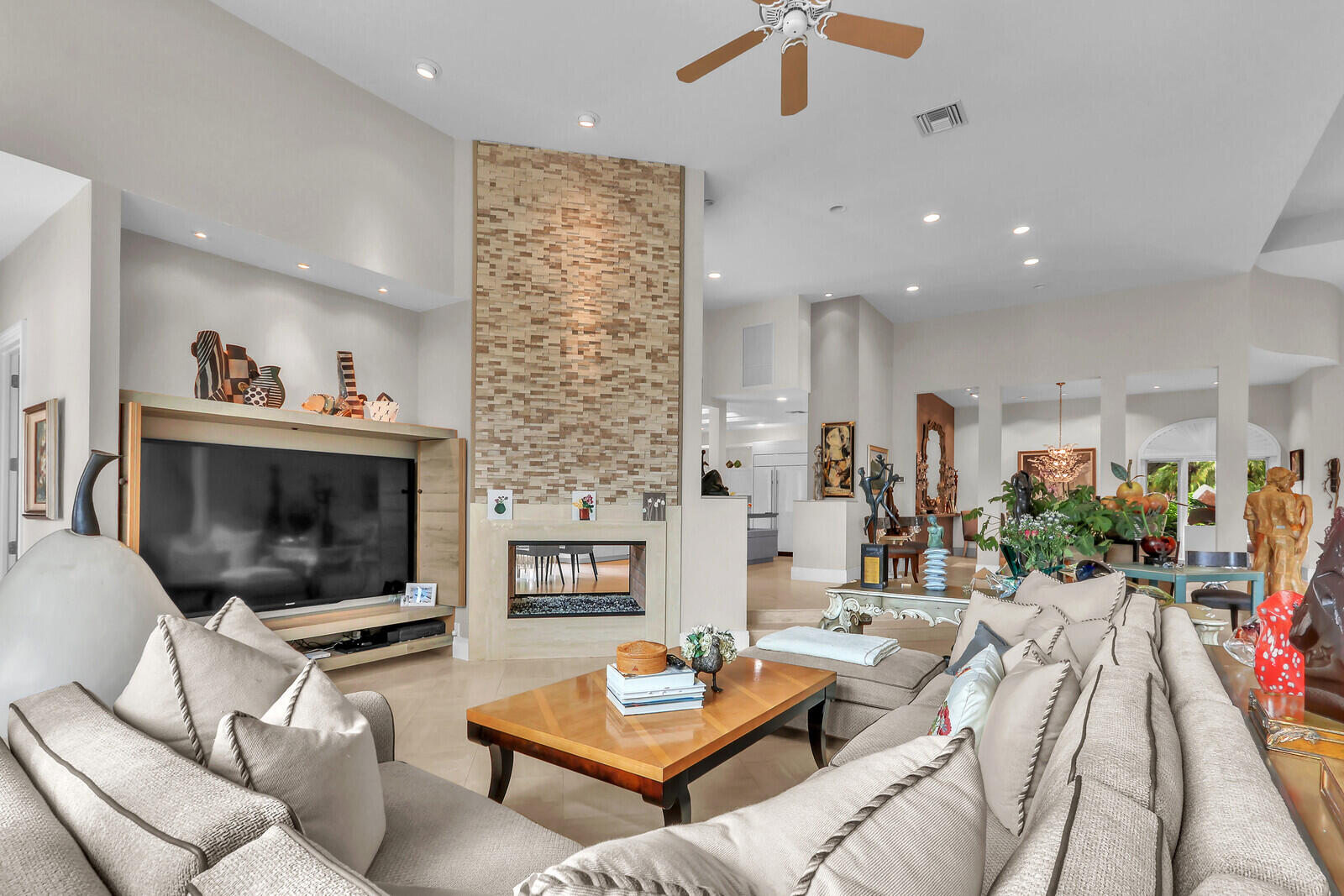 FRENCHMANS CREEK - Residential