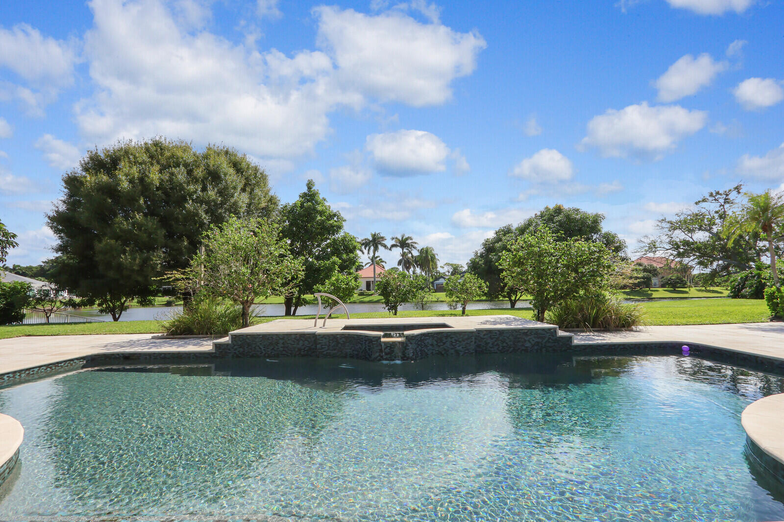 FRENCHMANS CREEK - Residential