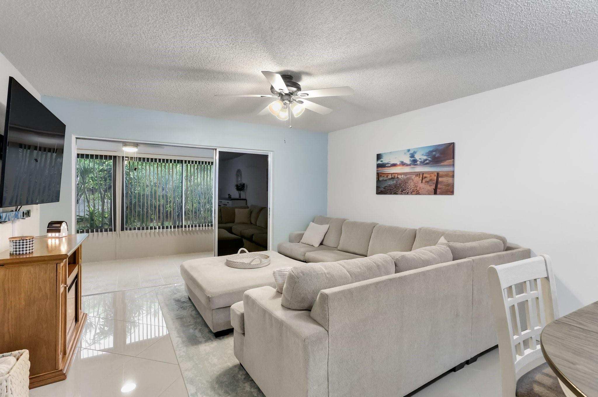 395 Bennington Ln 0