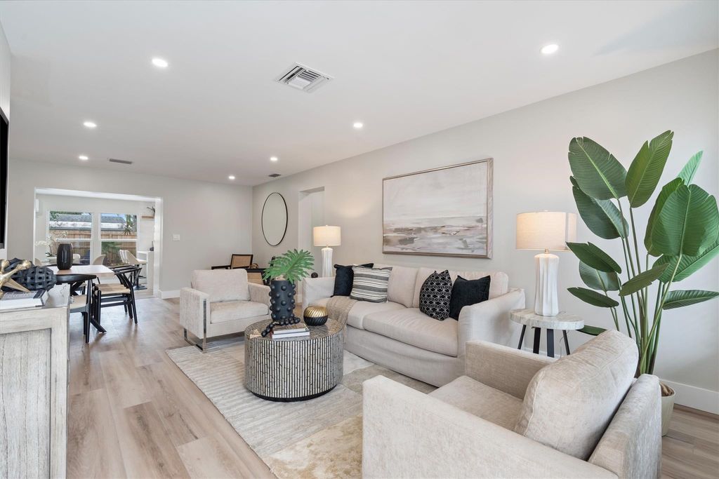 Photo of 9361 Bellewood Street, Palm Beach Gardens, FL 33410 (MLS # F10518724)