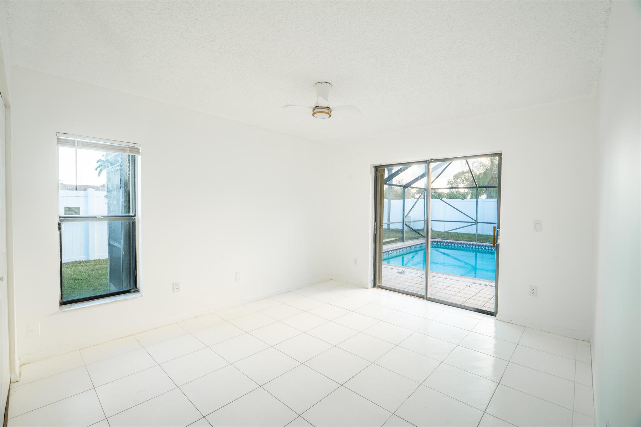 SANDALFOOT ESTATES EAST - Residential Lease