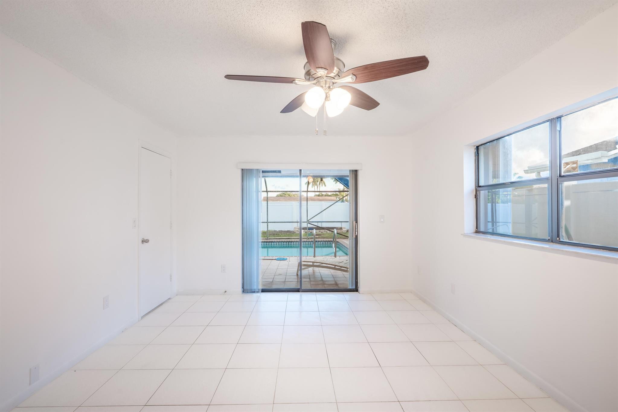 SANDALFOOT ESTATES EAST - Residential Lease