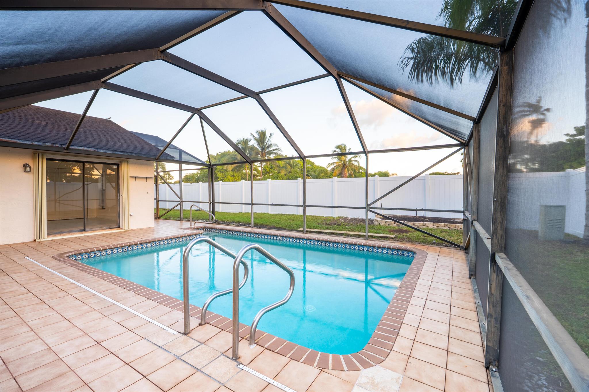 SANDALFOOT ESTATES EAST - Residential Lease