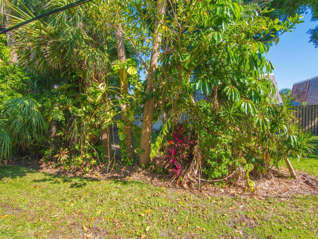 TROPIC GROVES CONDO - Residential