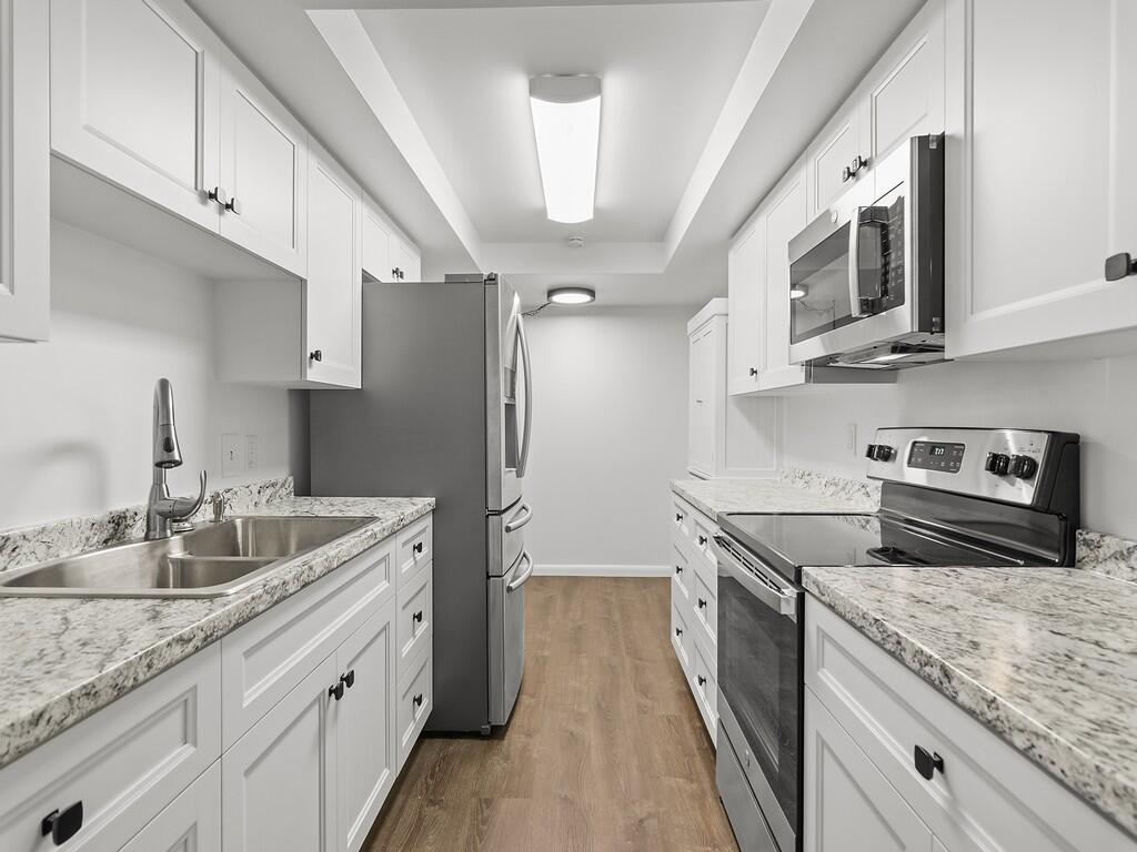 TROPIC GROVES CONDO - Residential