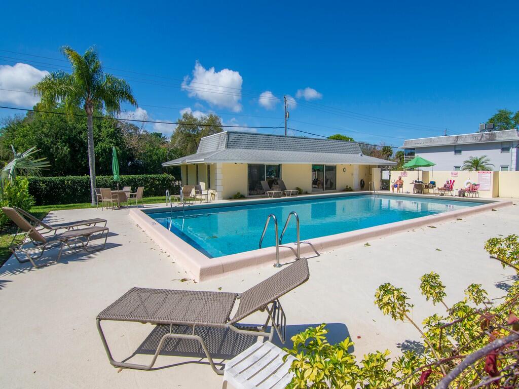 TROPIC GROVES CONDO - Residential
