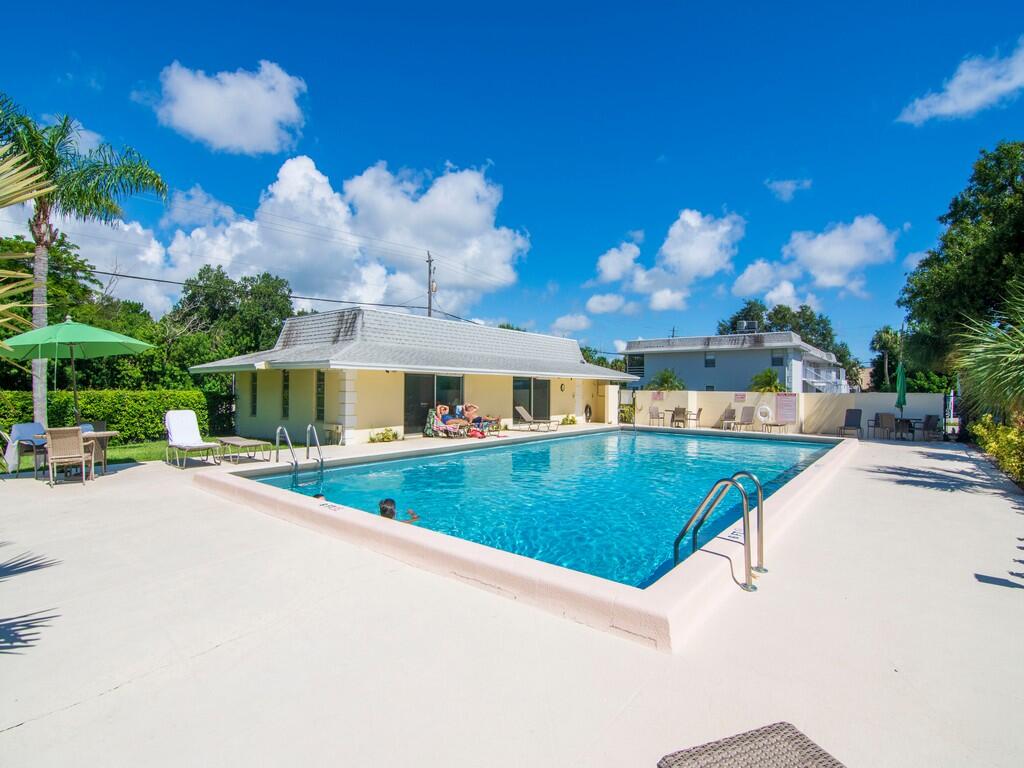 TROPIC GROVES CONDO - Residential