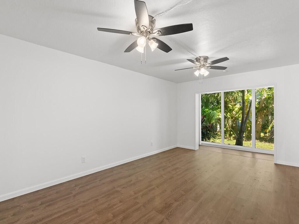 Photo of 1166 6th Avenue #C5, Vero Beach, FL 32960 (MLS # B26027415)