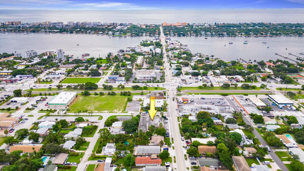 Photo of 301 W Ocean Avenue #4, Lantana, FL 33462 (MLS # R11150925)