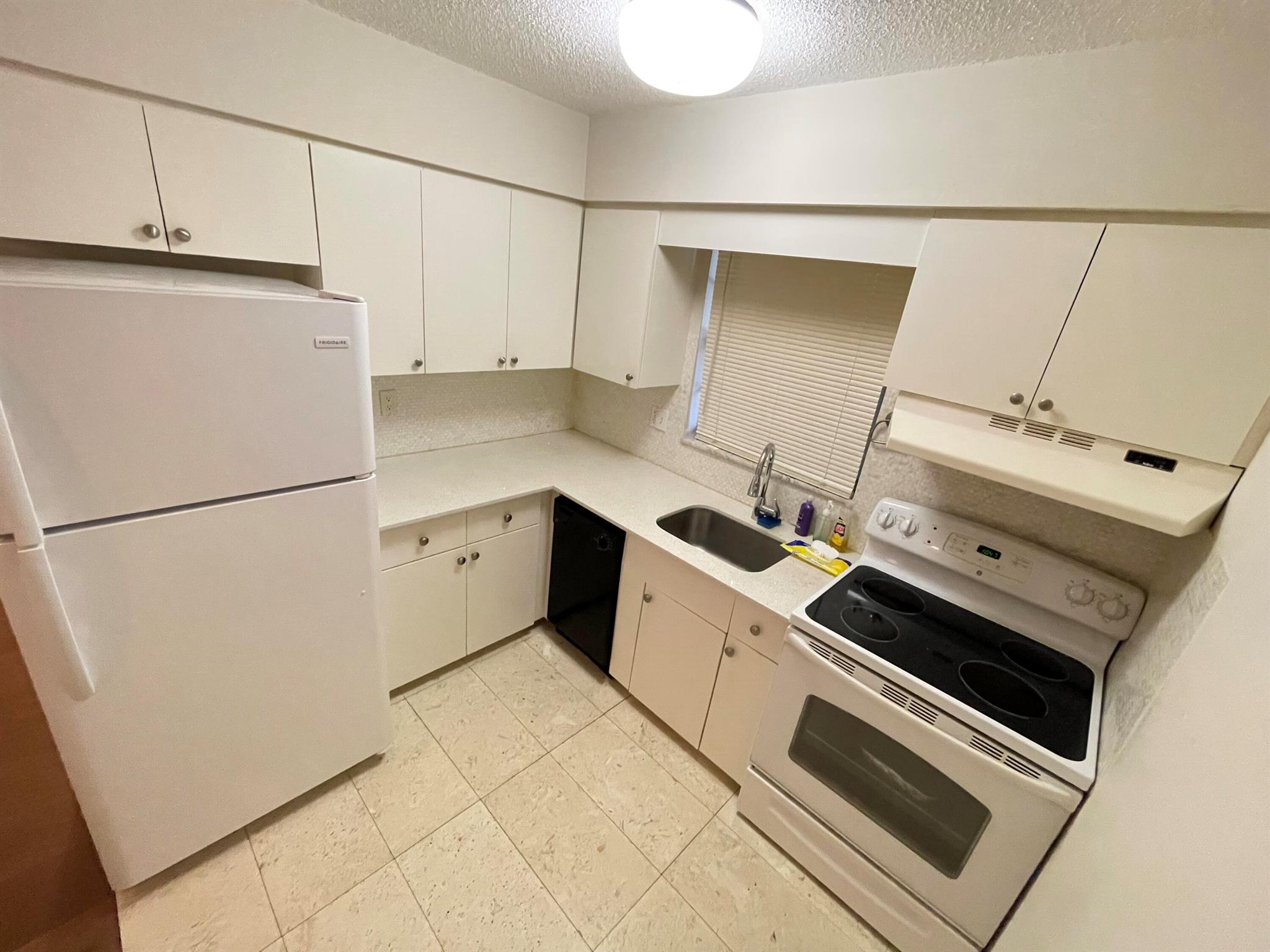 FALCON APTS CONDO - Residential Lease