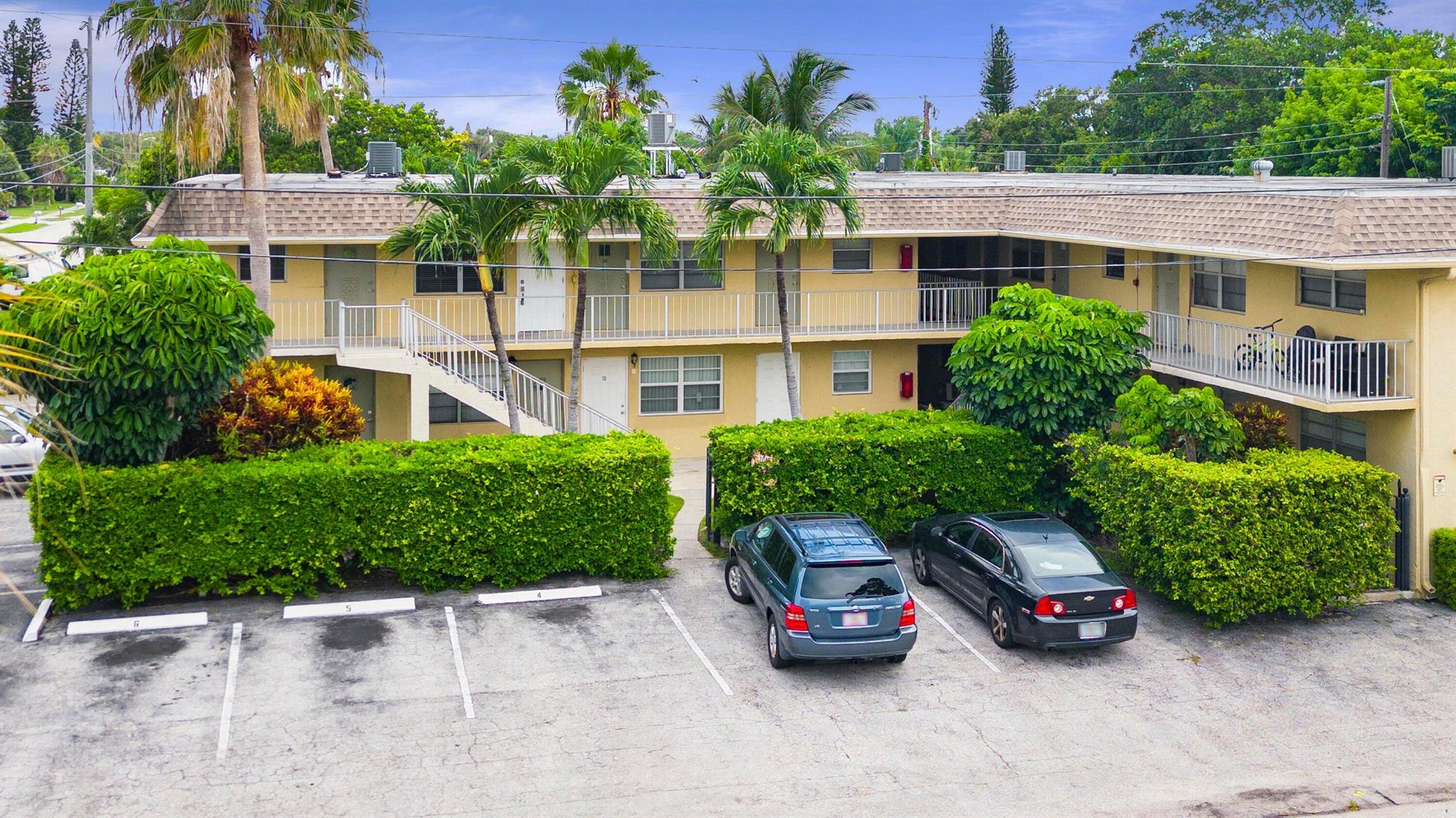 FALCON APTS CONDO - Residential Lease